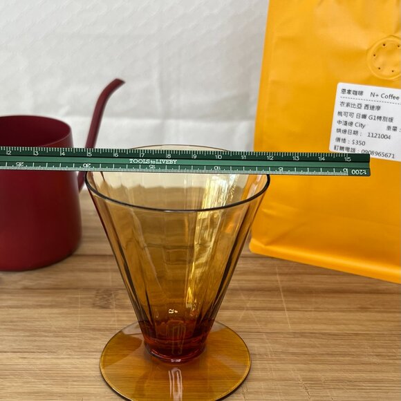 Vintage MCM translucent brown glass beaker - Picture 4 of 5